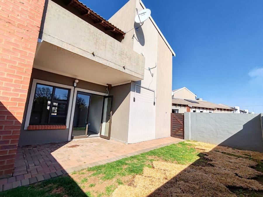 2 Bedroom Property for Sale in Grimbeeck Park North West